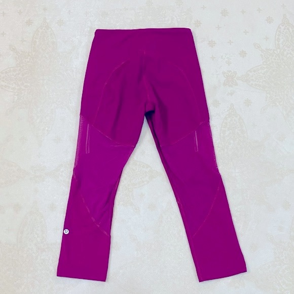 Lululemon Rush Hour Crop 21” - Picture 8 of 8